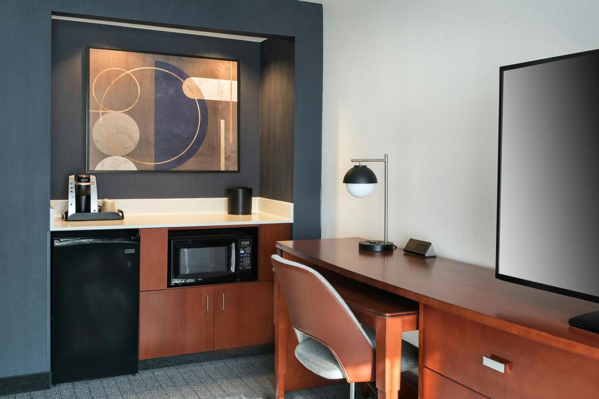 Courtyard By Marriott Silver Spring North/White Oak Eksteriør billede