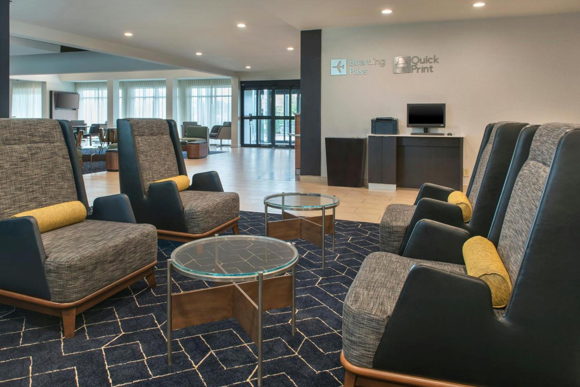 Courtyard By Marriott Silver Spring North/White Oak Eksteriør billede