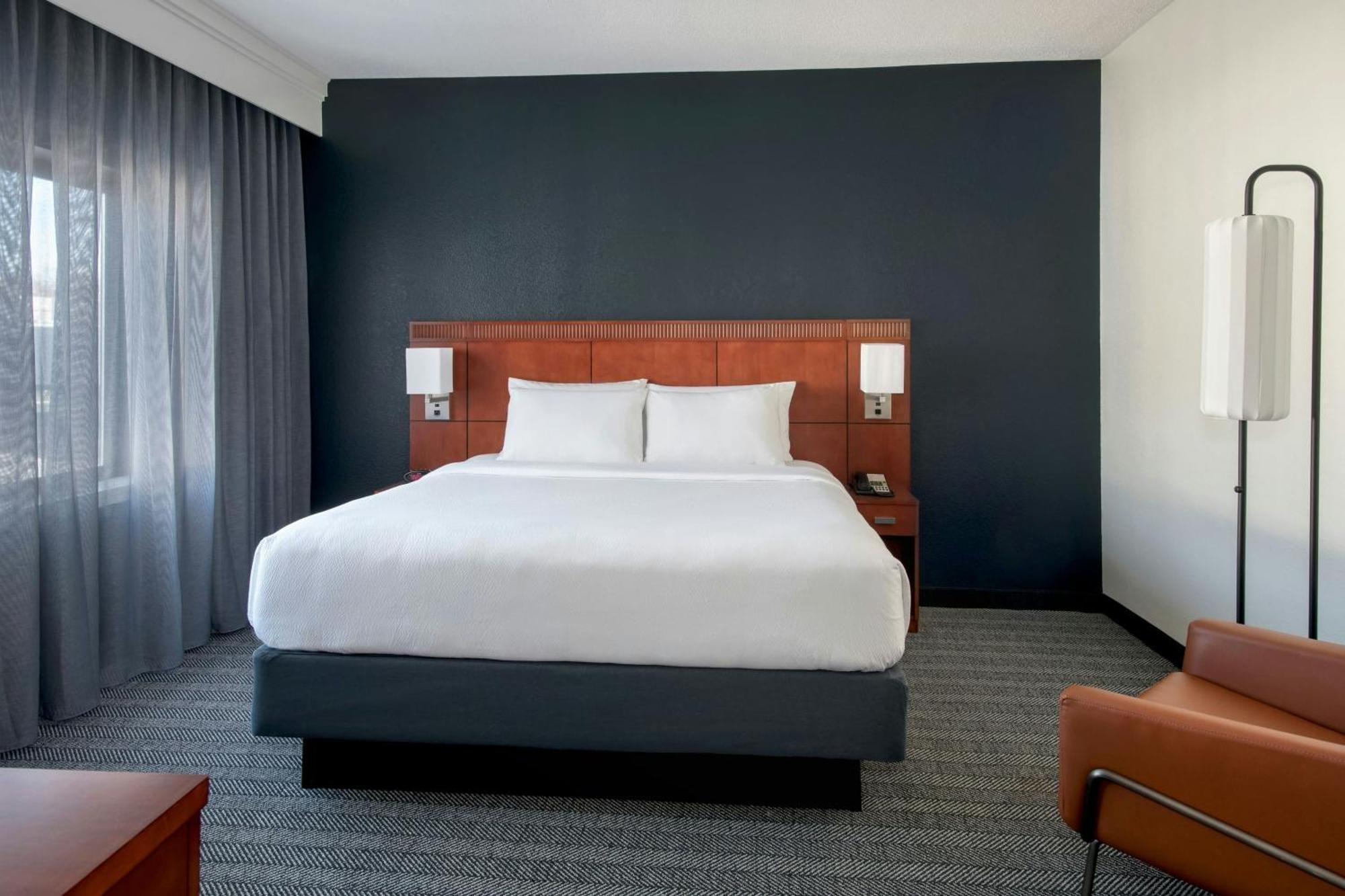 Courtyard By Marriott Silver Spring North/White Oak Eksteriør billede