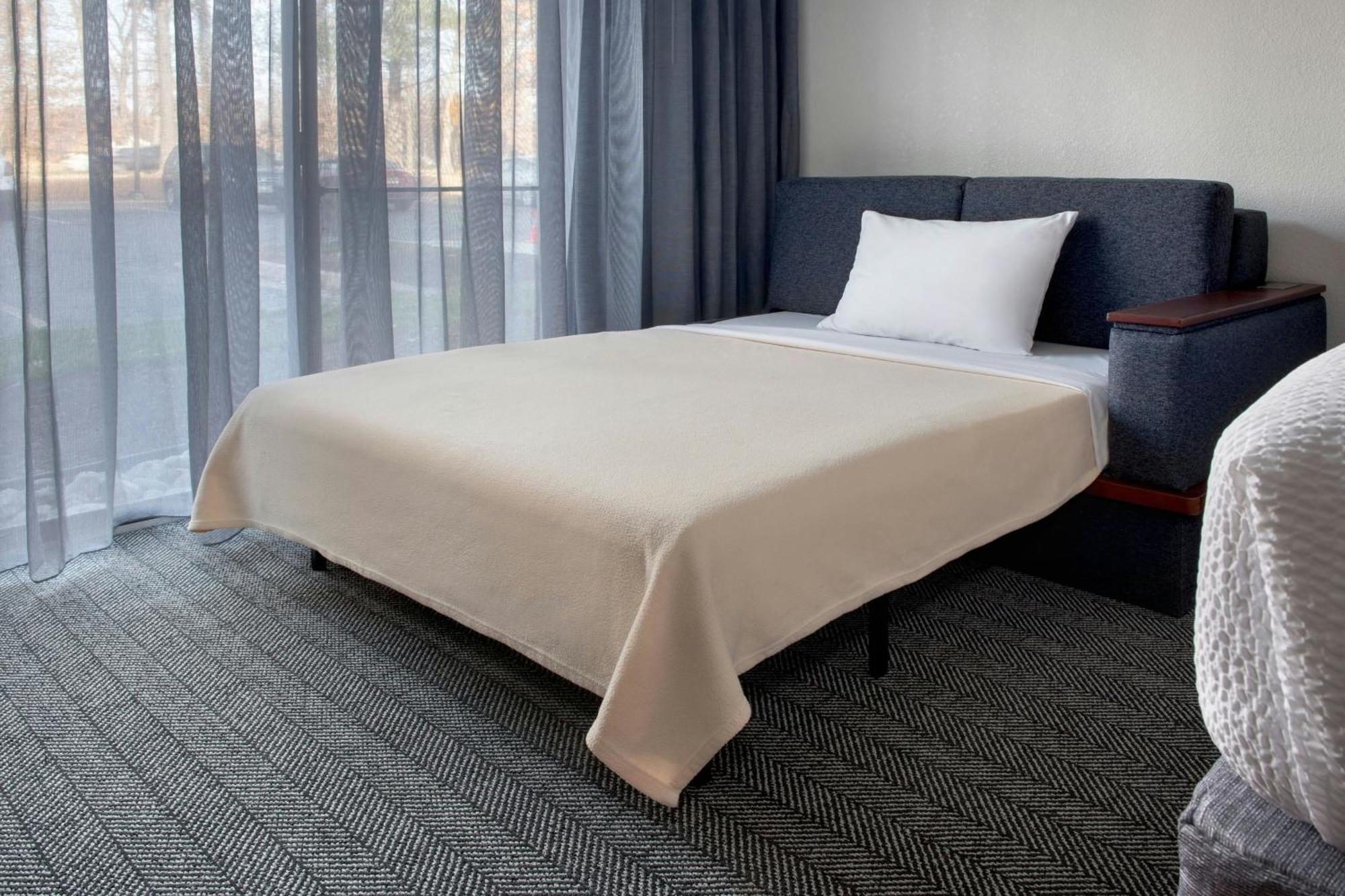 Courtyard By Marriott Silver Spring North/White Oak Eksteriør billede